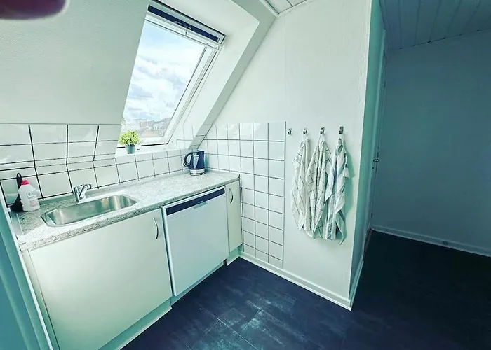 Modern For 6 In Center * Ålborg